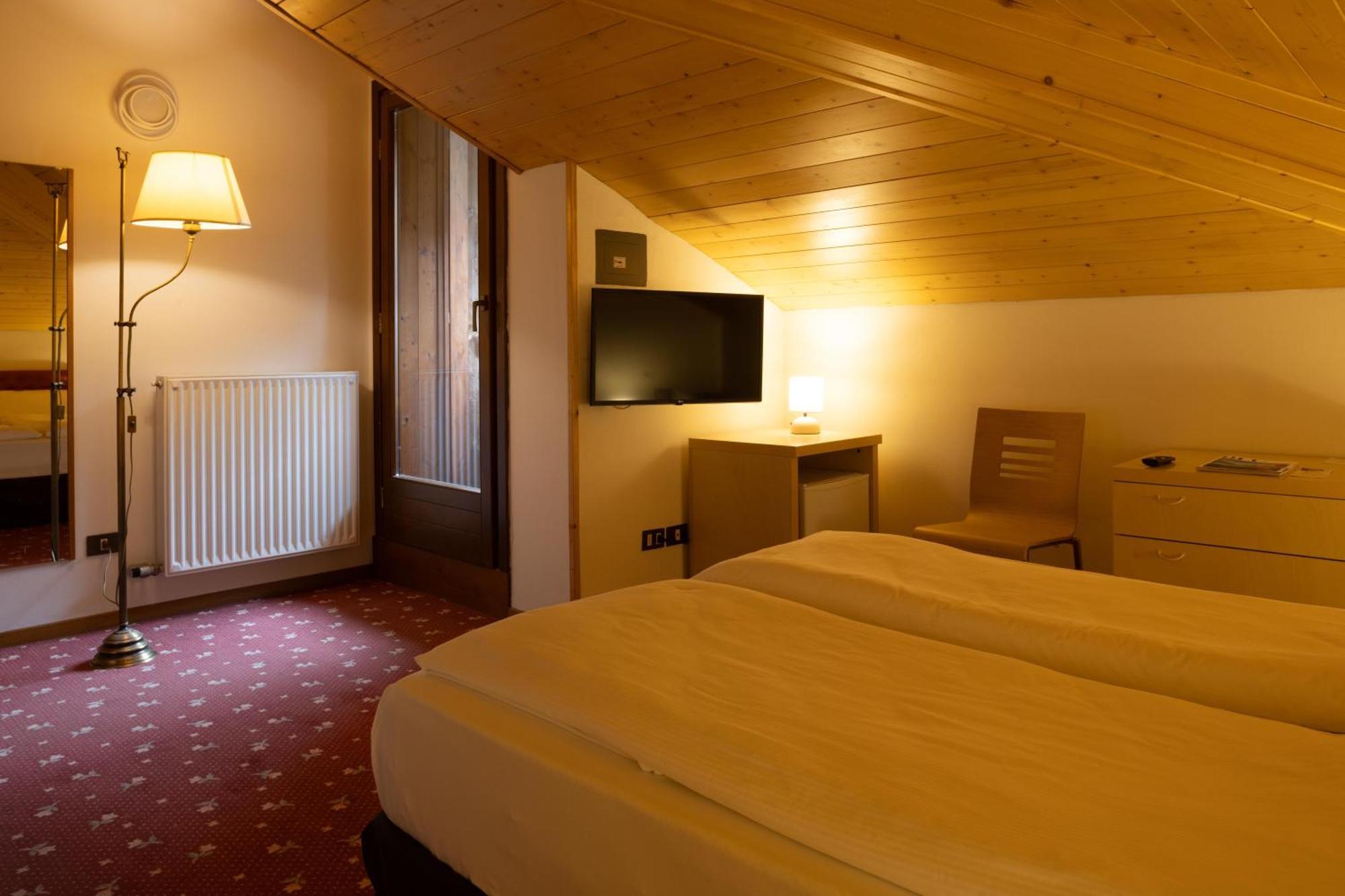 Hotel Lido Pieve Di Ledro Luaran gambar